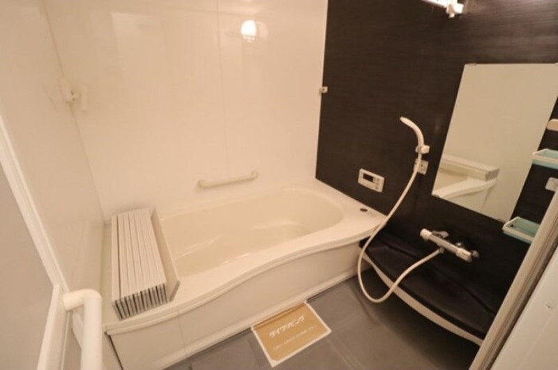 バス・シャワールーム　図面と現状に相違がある場合には現状を優先