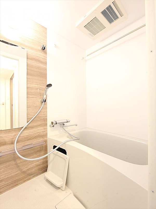 バス・シャワールーム　バスルーム