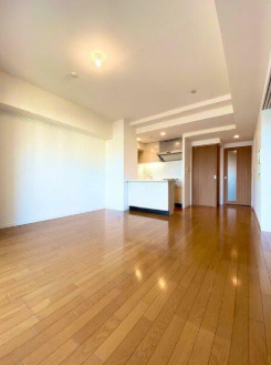 居室・リビング　明るい洋室！