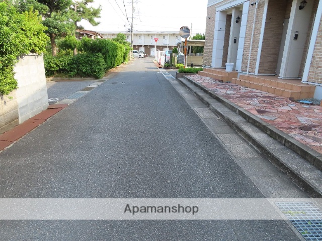 その他　前面道路（その他）まで0m