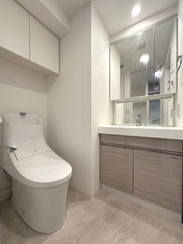 洗面設備　使いやすい洗面所です