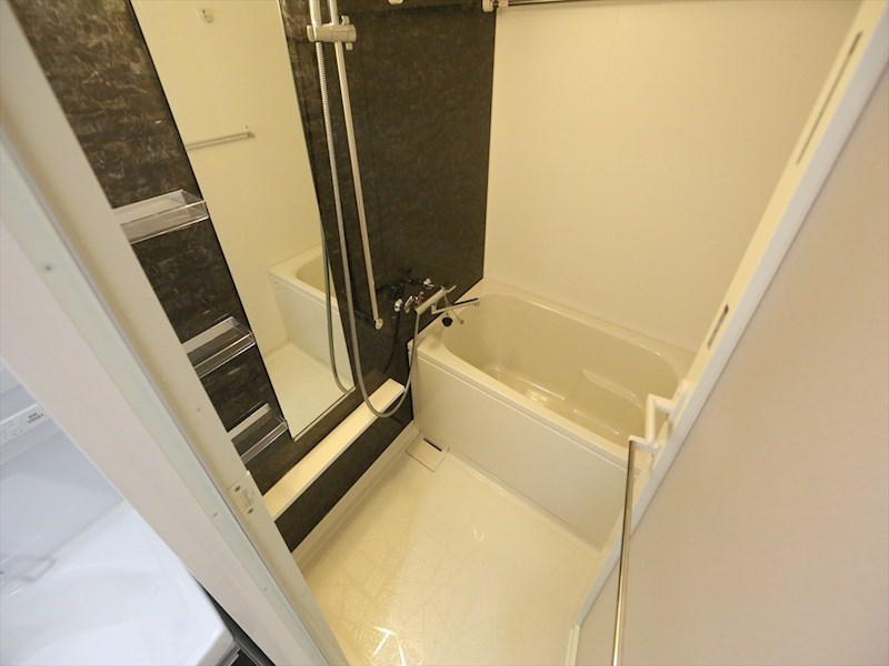 バス・シャワールーム　バスルーム　浴室暖房乾燥機付き