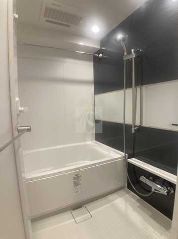 バス・シャワールーム　THE PLACE KOMAGOME