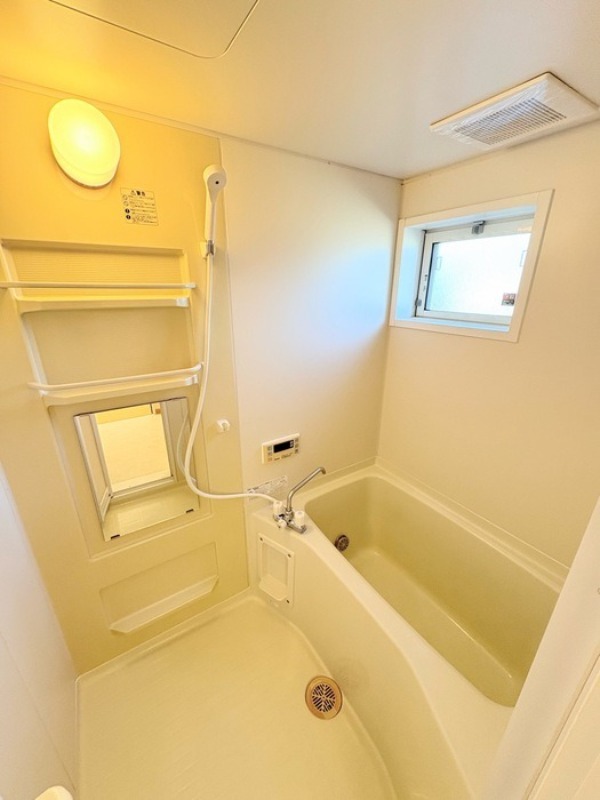 バス・シャワールーム　図面と現状に相違がある場合には現状を優先