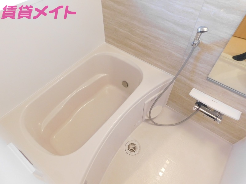 バス・シャワールーム　別部屋参考写真です。