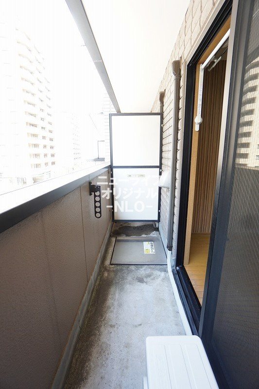 バルコニー　洗濯物が人目に付かないのでプライバシーを守ります♪