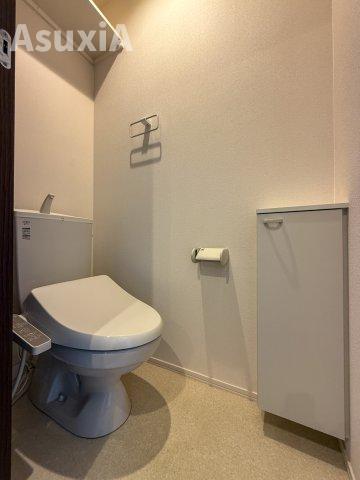 トイレ　同タイプ間取りの別部屋写真です。