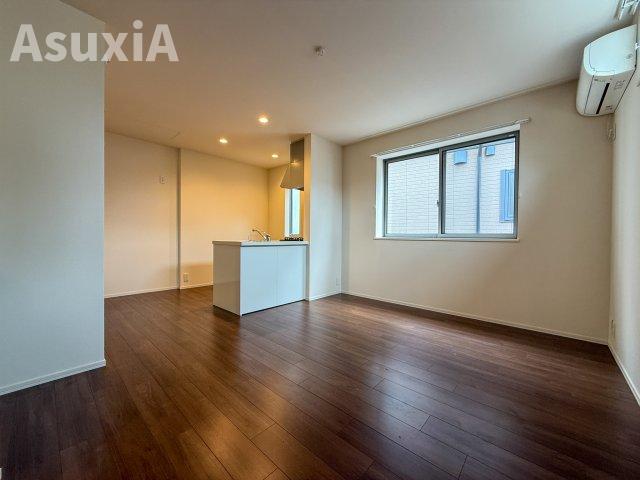 バルコニー　同タイプ間取りの別部屋写真です。