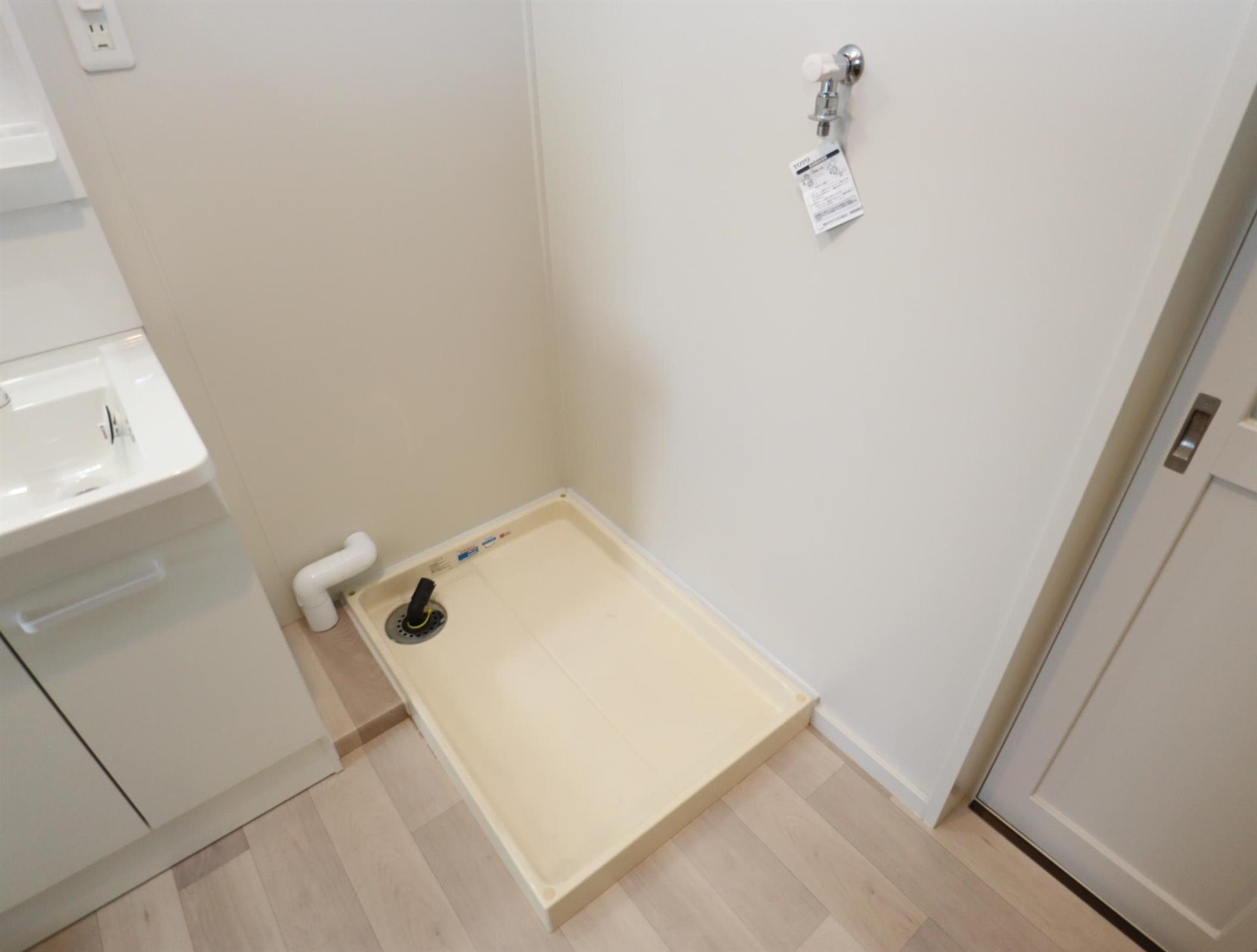 居室・リビング　室内洗濯機置き場