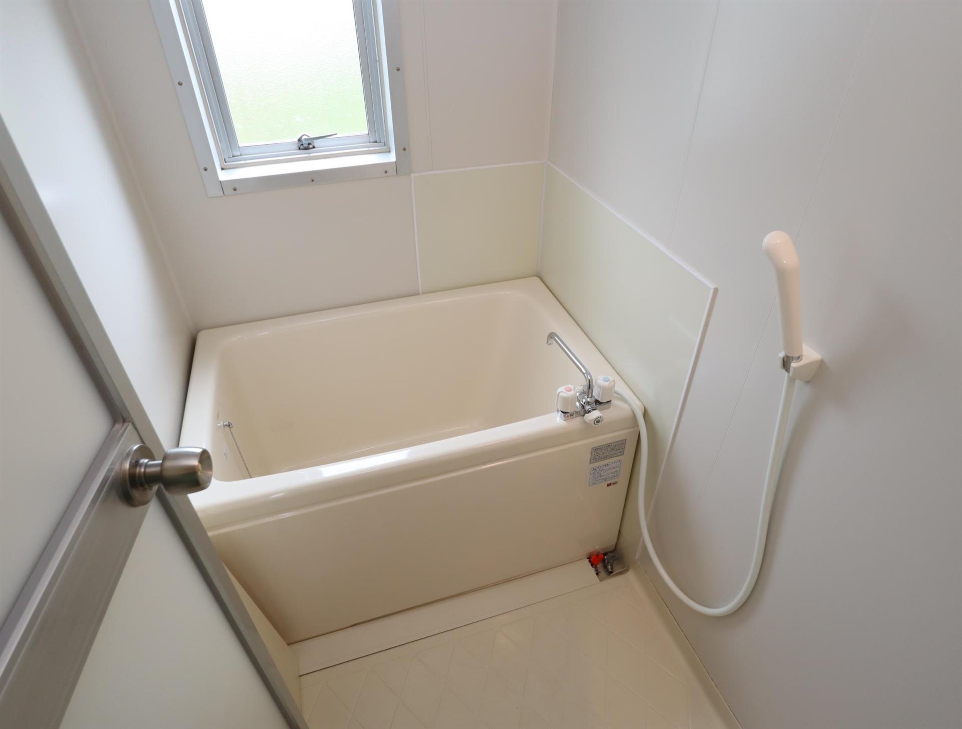 バス・シャワールーム　バス