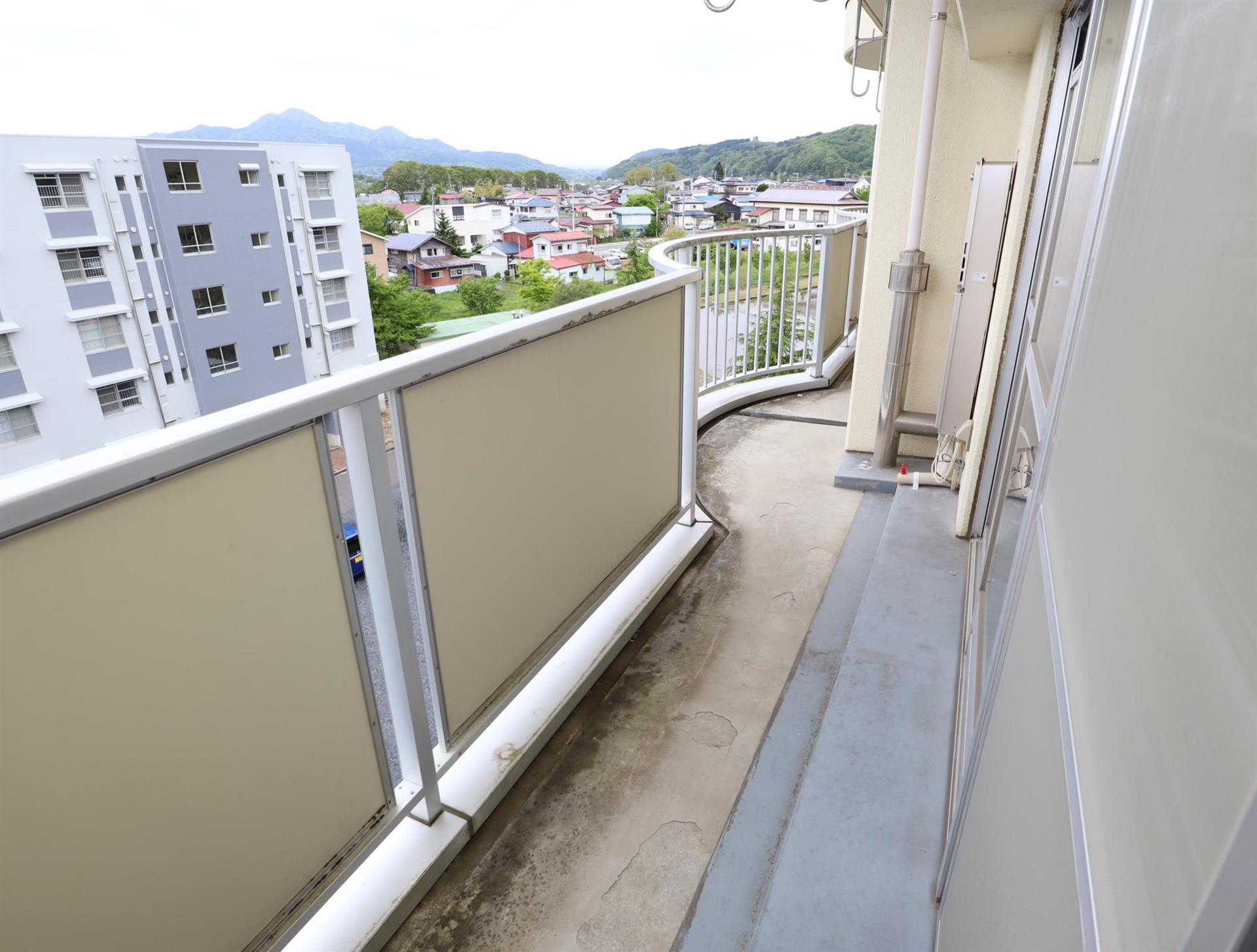 バルコニー　バルコニー