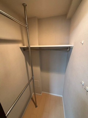 収納　ウォークインクローゼット