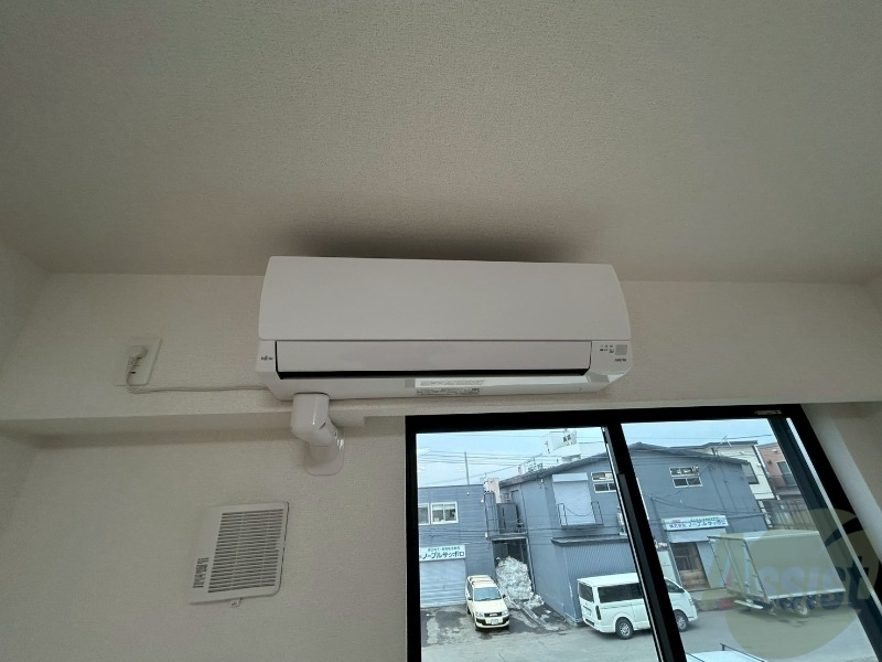 その他設備　エアコンもあり暑い夏もこれで快適ですよ～