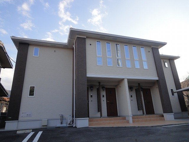 建物外観　外観は落ち着いています