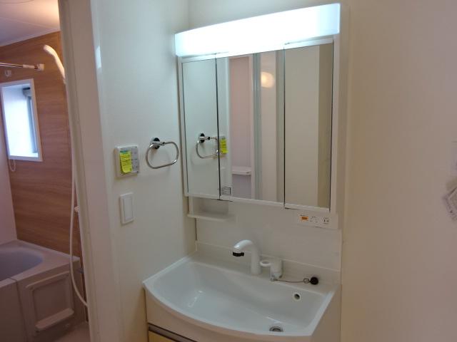 洗面設備　洗髪洗面化粧台