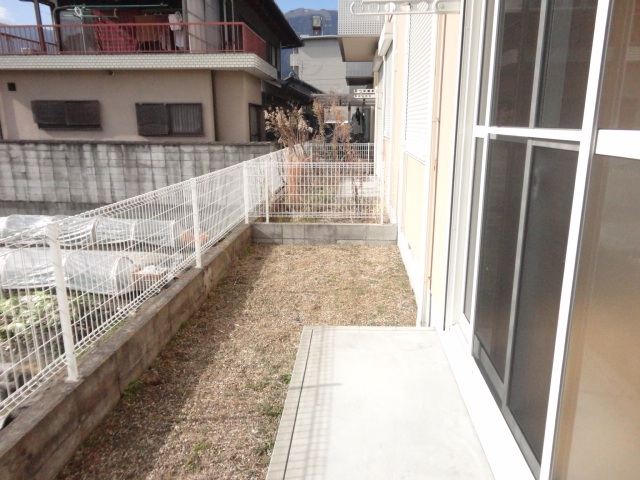 庭　同型タイプ