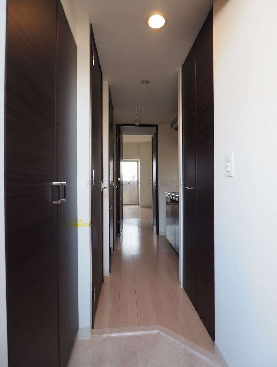 玄関　ランタナ・ガーデン