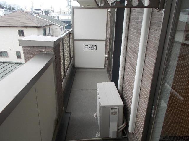 バルコニー　広々としたバルコニーです