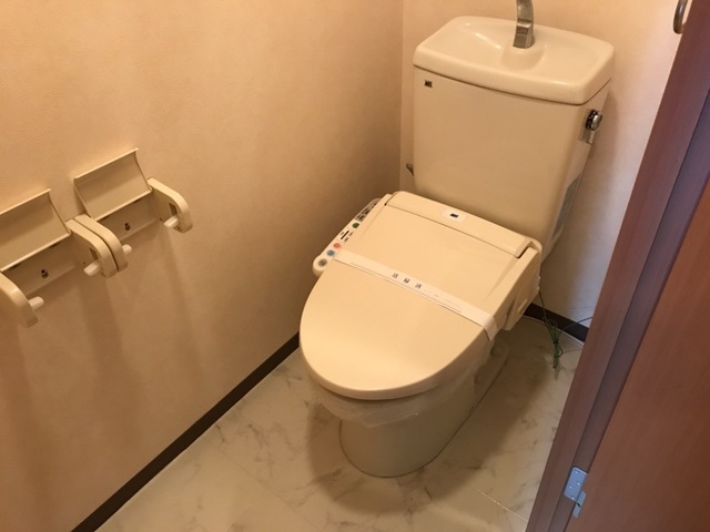 トイレ　シャワー付トイレ