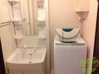 その他部屋・スペース　洗面所も広々