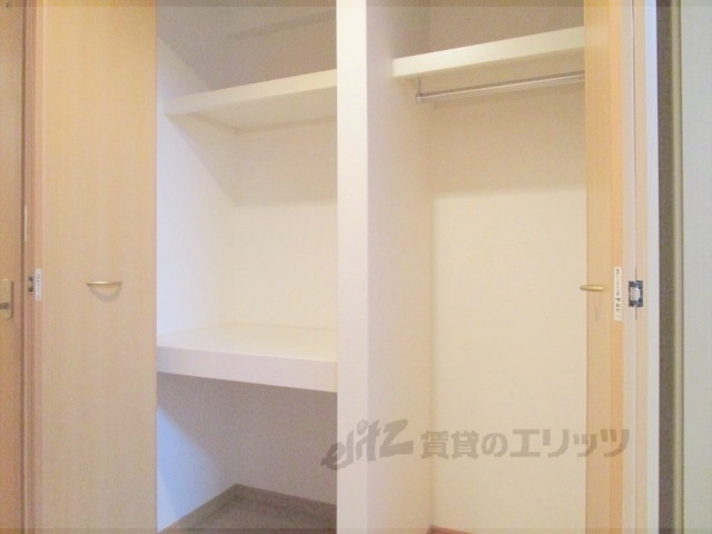 収納　廊下収納