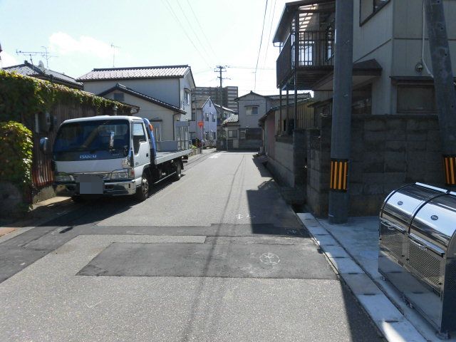 その他　前面道路（その他）まで0m