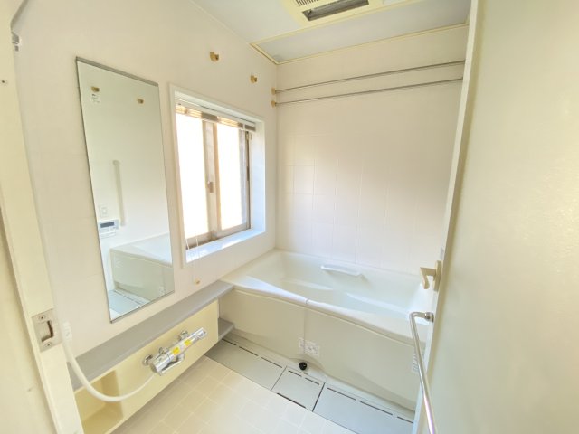 バス・シャワールーム　同一タイプです。