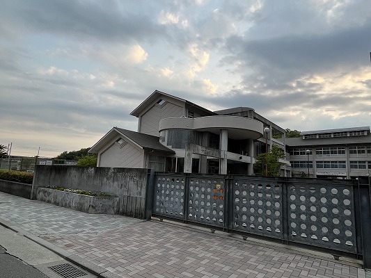 中学校　太子西中学校（中学校）まで2942m