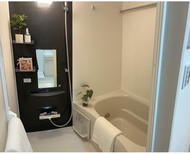 バス・シャワールーム　室内写真にある家具・小物は入居時に撤去いたします