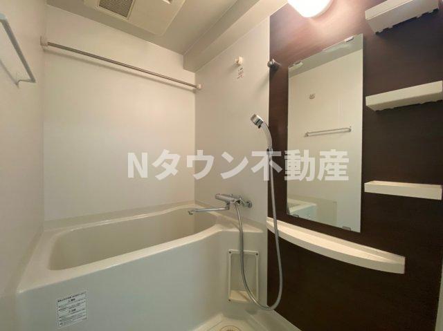 バス・シャワールーム　お風呂で日々の疲れを落としましょう