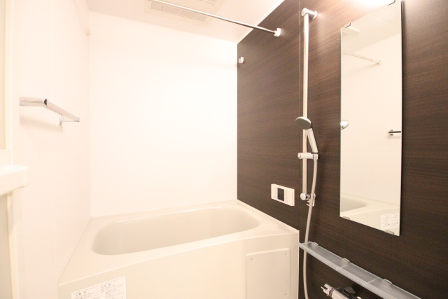 バス・シャワールーム　※別室の参考写真の為、現況優先です。