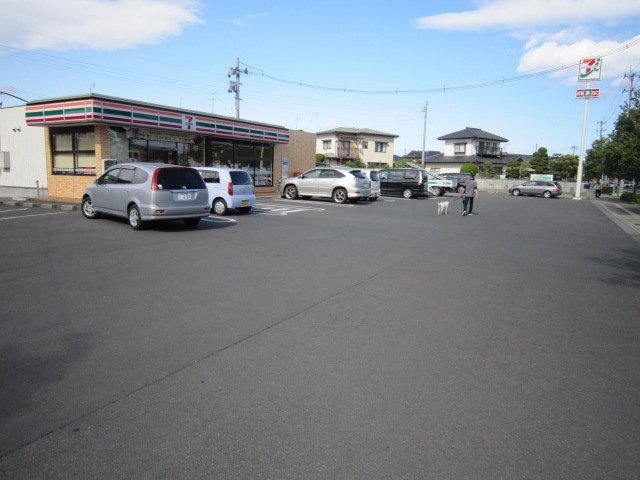 コンビニ　セブンイレブン仙台袋原店（コンビニ）まで807m