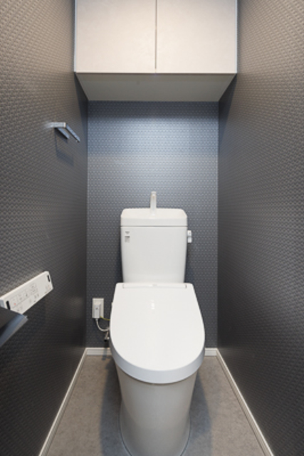 トイレ　※写真は同タイプ住戸です。
