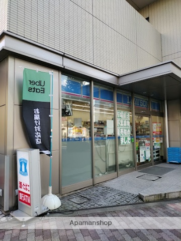 コンビニ　ローソン 本郷一丁目春日通店（コンビニ）まで132m