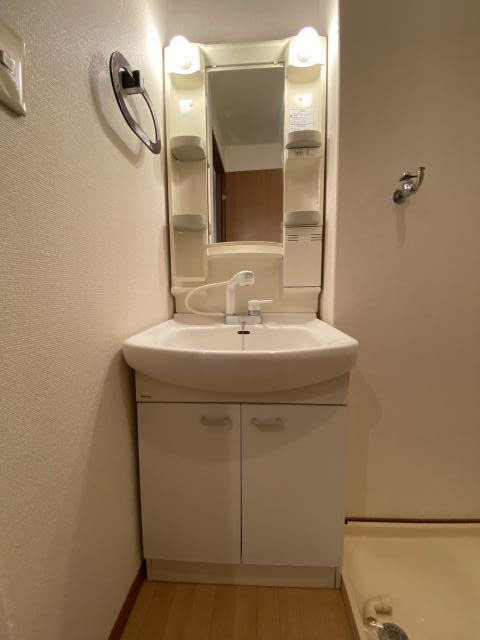 洗面設備　同仕様