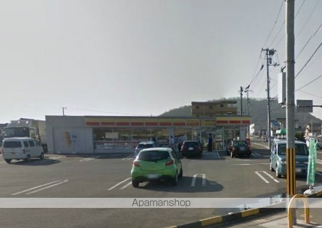 コンビニ　デイリーヤマザキ高松六条町店（コンビニ）まで1315m