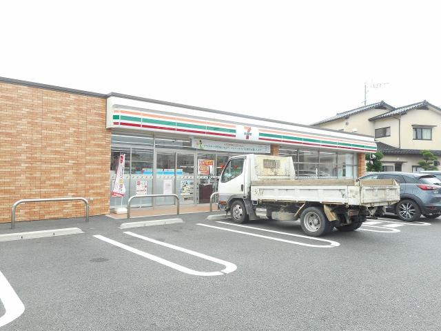 コンビニ　セブン－イレブン熊本出仲間７丁目店（コンビニ）まで1080m
