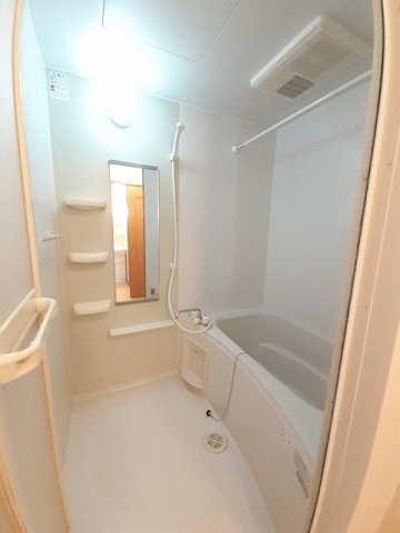 バス・シャワールーム　日々の暮らしに欠かせないお風呂です