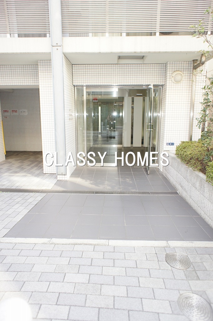 エントランス　2006年7月竣工　LaSante品川シーサイドIII：エントラ