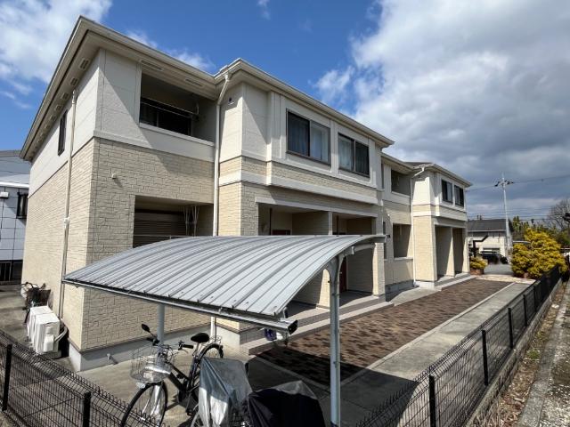 エントランス　外観写真（昼）