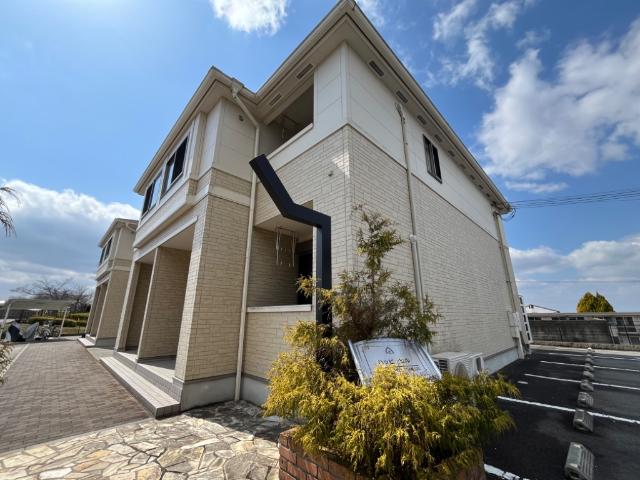 ロビー　外観写真（昼）