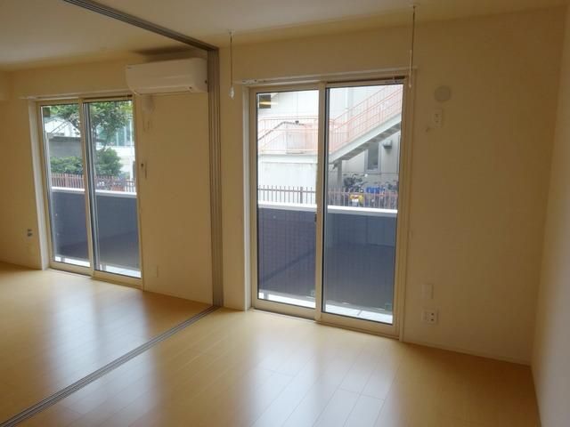 居室・リビング　★お部屋探しはタウンハウジング稲田堤店まで★