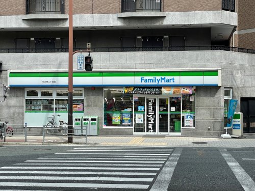 コンビニ　ファミリーマート 文の里二丁目店（コンビニ）まで105m