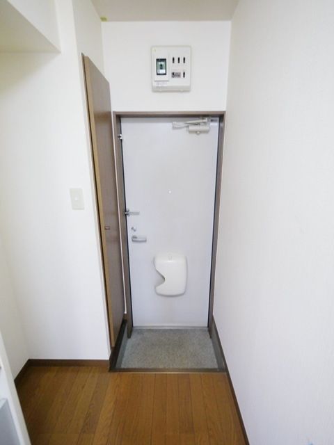 玄関　★室内からの玄関の様子です★