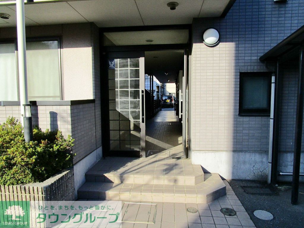 エントランス　エントランス