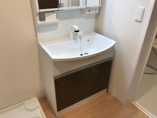 洗面設備　洗髪洗面化粧台