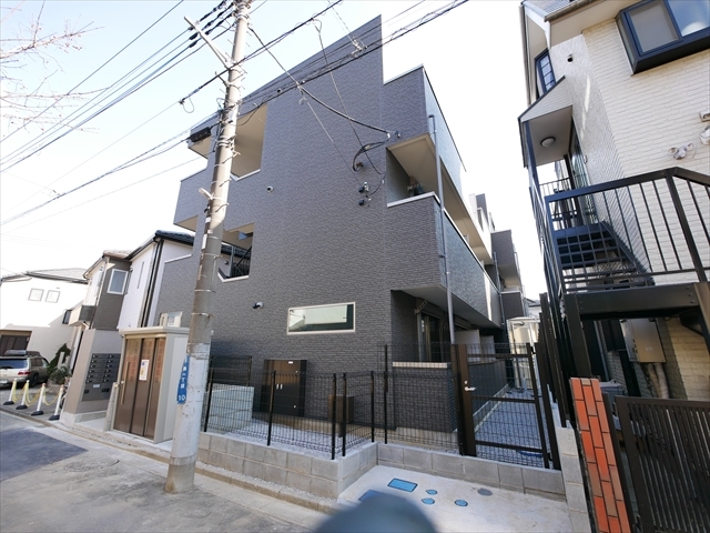 建物外観　ｐｌｕｍａｓ（プルマス）上福岡２