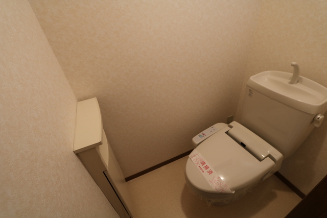 トイレ　☆衛生的な温水洗浄便座☆