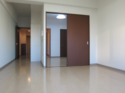 居室・リビング　画像同室タイプ参照