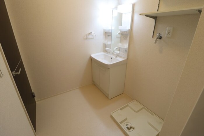 洗面設備　洗髪洗面化粧台